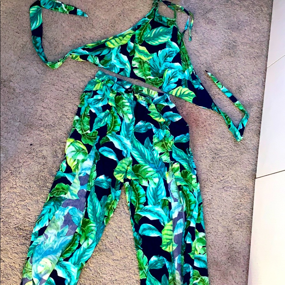 Two piece set